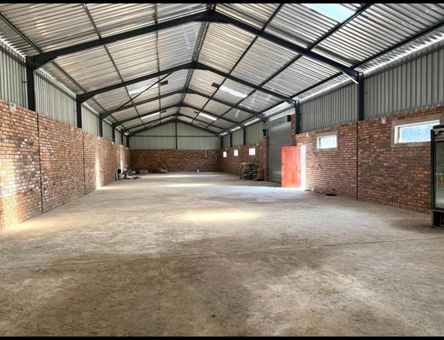 INDUSTRIAL PROPERTY TO RENT IN LADINE